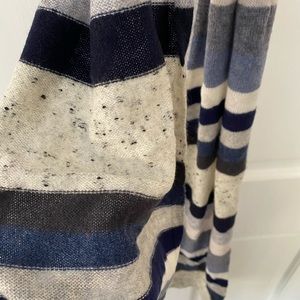 Cashmere stripped scarf
